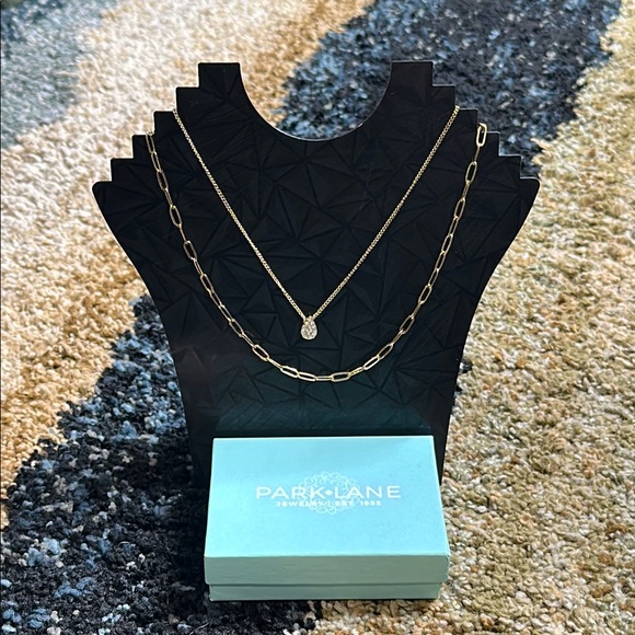 Park Lane Gold Necklace with Pendant - Picture 5 of 8